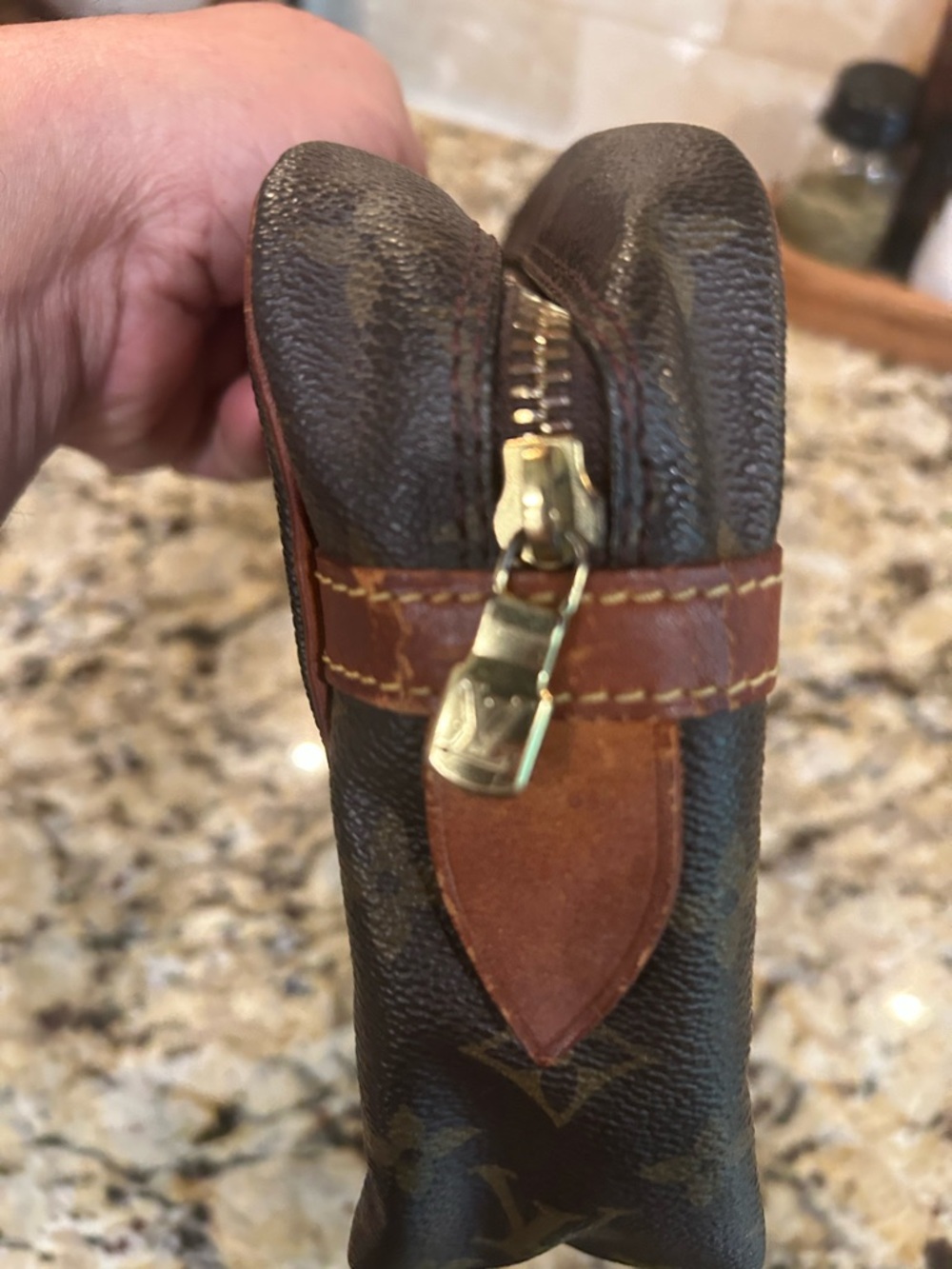 Louis Vuitton mono clutch with coa - Picture 7 of 12